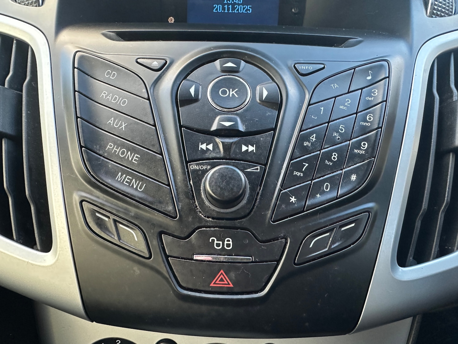 Used Ford Focus 2011 for sale - 76637992: Photo 9