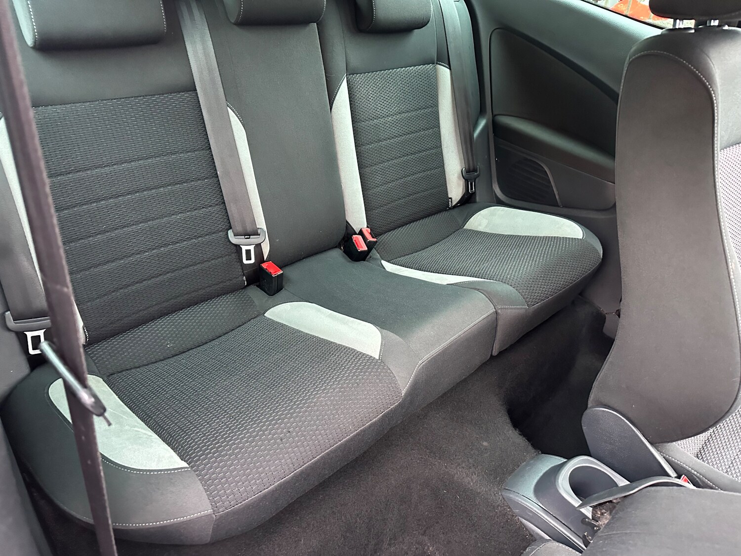 Used Volkswagen Polo 2012 for sale - 76211708: Photo 11
