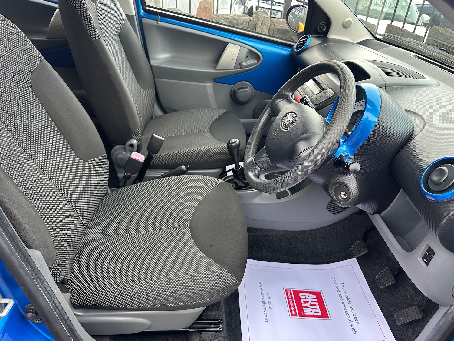 Used Toyota AYGO 2009 for sale - 76193825: Photo 8