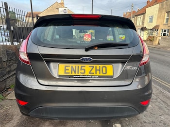 Used Ford Fiesta 2015 for sale - 76665379: Photo