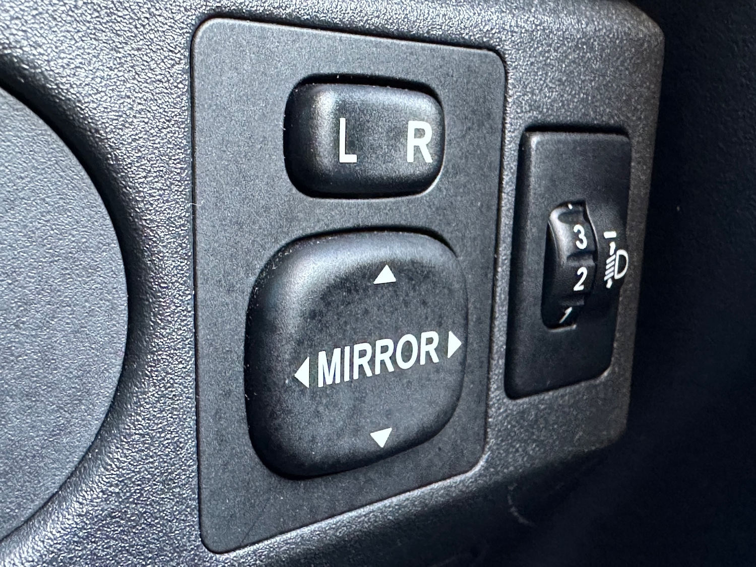 Used Toyota Yaris 2009 for sale - 77139290: Photo 18