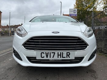 Used Ford Fiesta 2017 for sale - 76232325: Photo 2