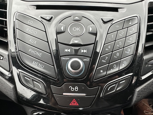 Used Ford Fiesta 2017 for sale - 76232325: Photo 7