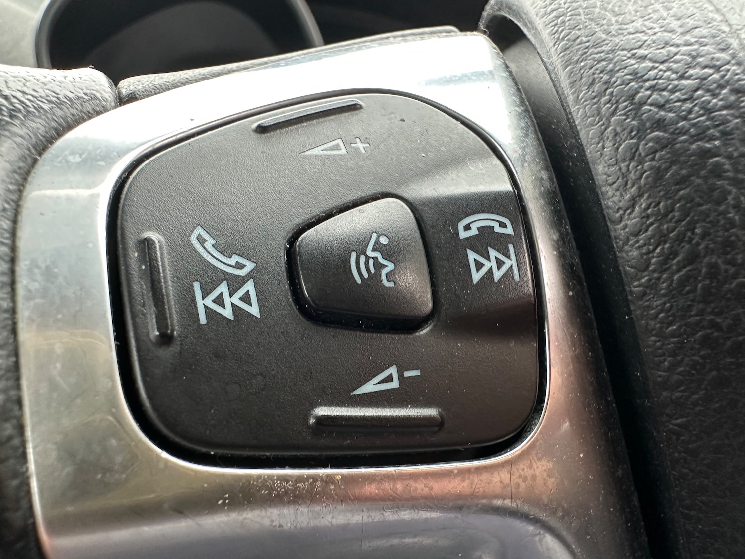 Used Ford Fiesta 2017 for sale - 76232325: Photo 9