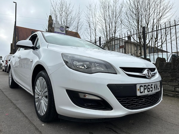 Used Vauxhall Astra 2015 for sale - 74461711: Photo 1