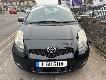Used Toyota Yaris 2011 for sale - 77493761: Photo