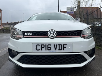 Used Volkswagen Polo 2016 for sale - 76985668: Photo