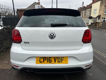 Used Volkswagen Polo 2016 for sale - 76985668: Photo