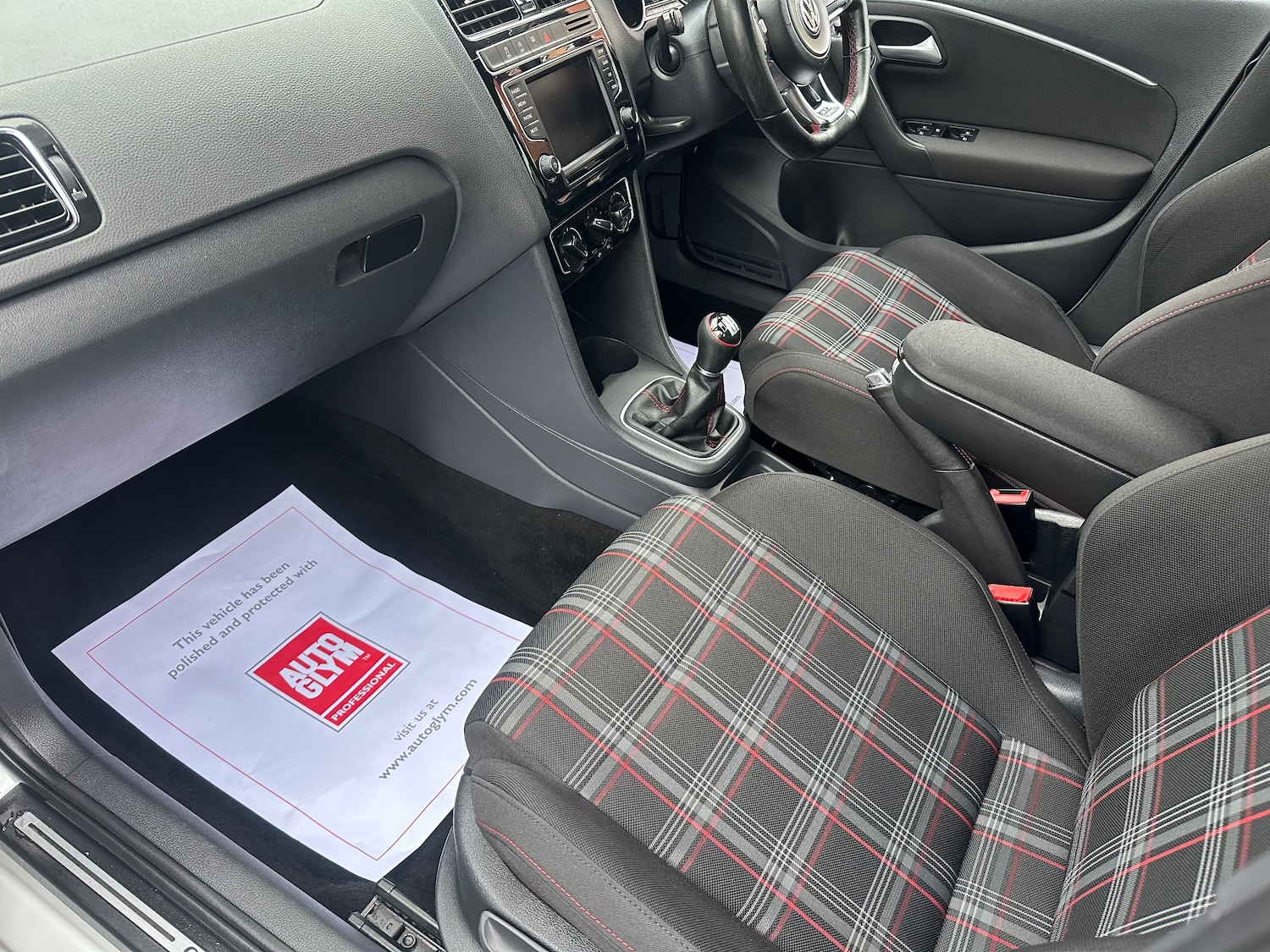 Used Volkswagen Polo 2016 for sale - 76985668: Photo 8