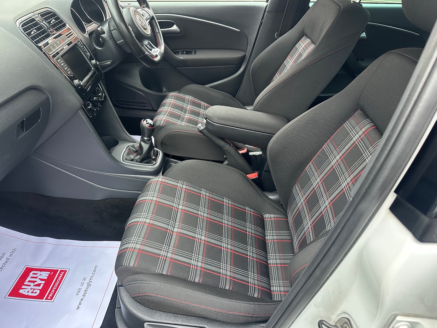 Used Volkswagen Polo 2016 for sale - 76985668: Photo 9