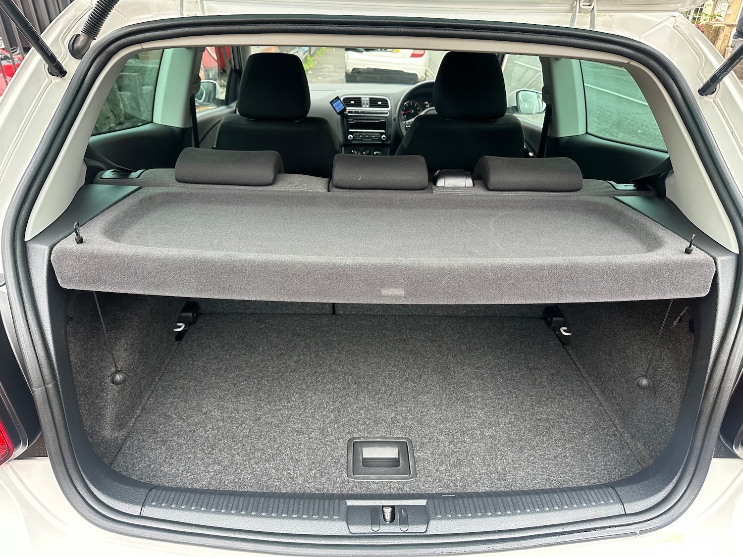 Used Volkswagen Polo 2012 for sale - 76508848: Photo 5