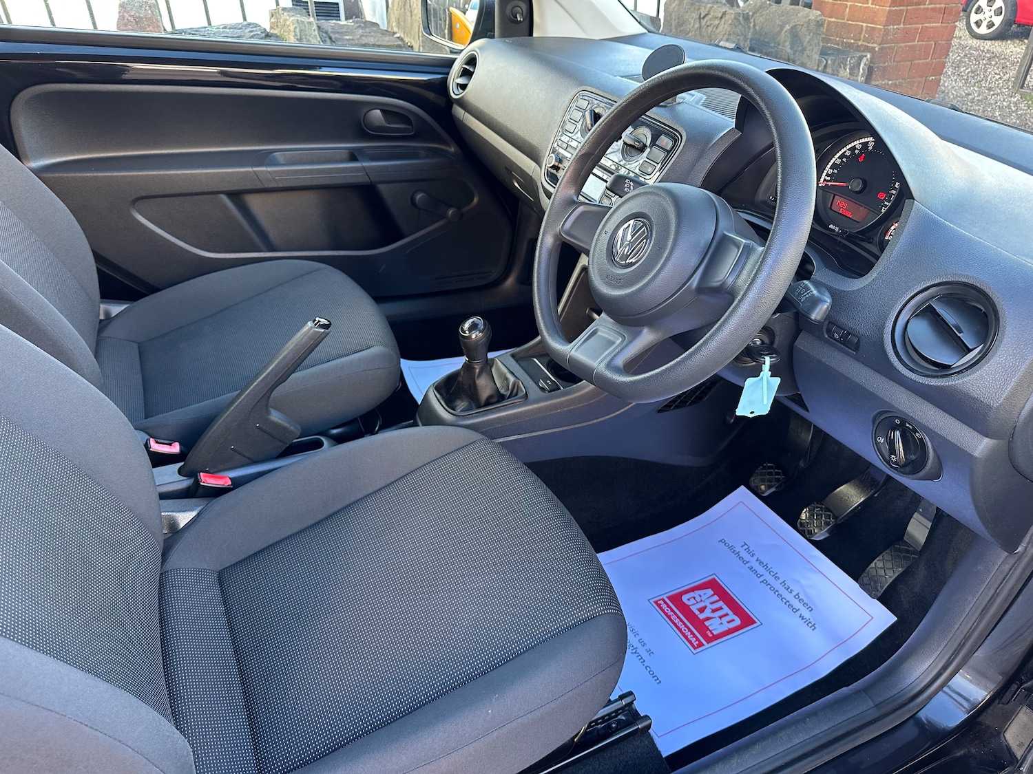 Used Volkswagen up! 2013 for sale - 76985671: Photo 8