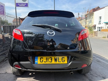 Used Mazda Mazda2 2013 for sale - 79211044: Photo