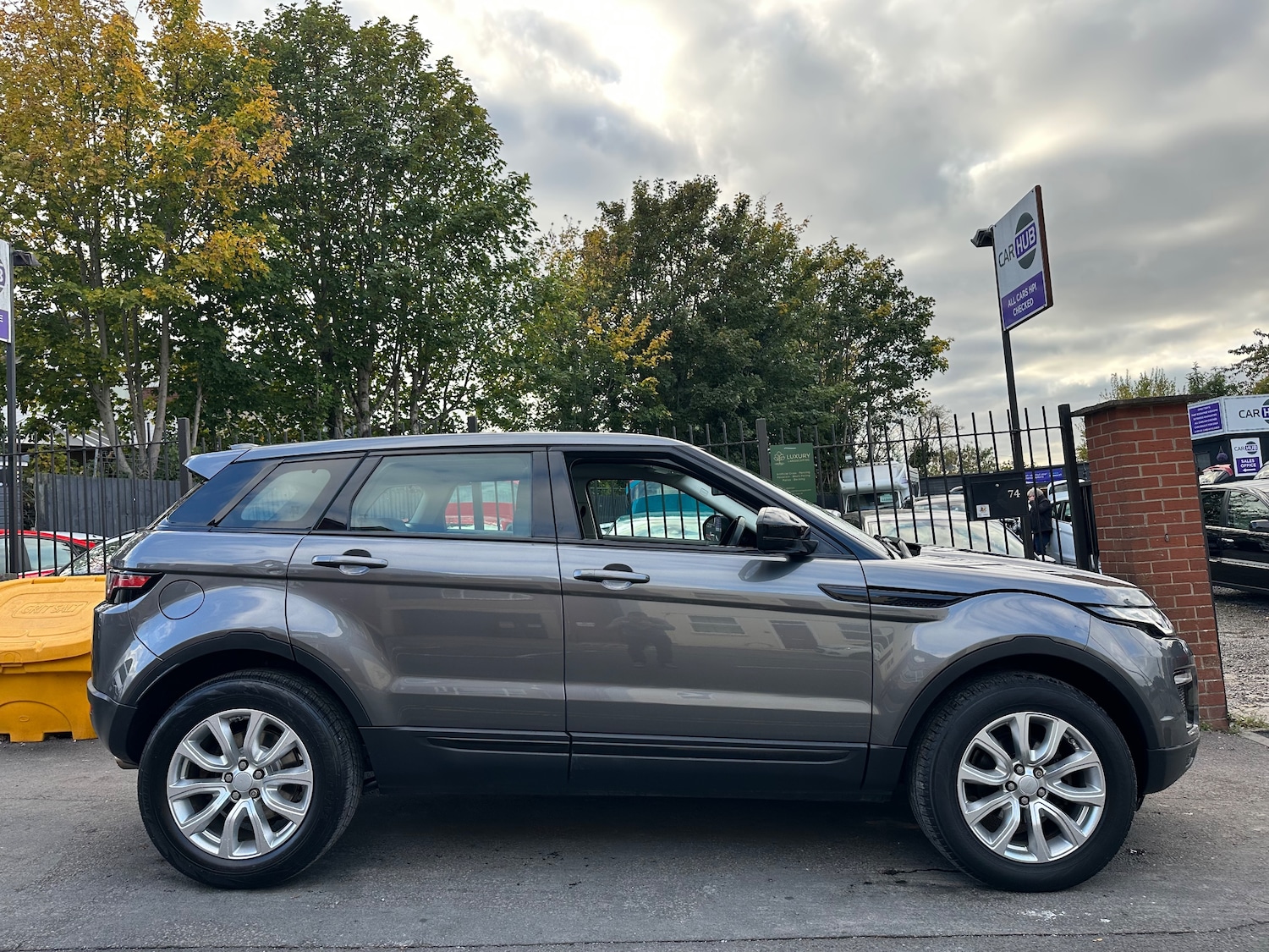 Used Land Rover Range Rover Evoque 2016 for sale - 76273710: Photo 4