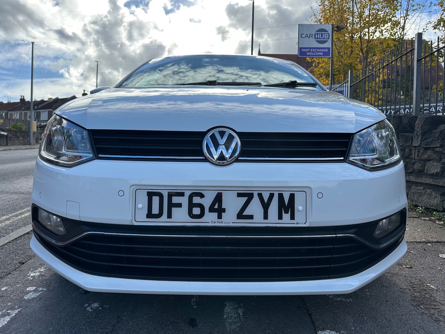 Used Volkswagen Polo 2015 for sale - 76346829: Photo 2