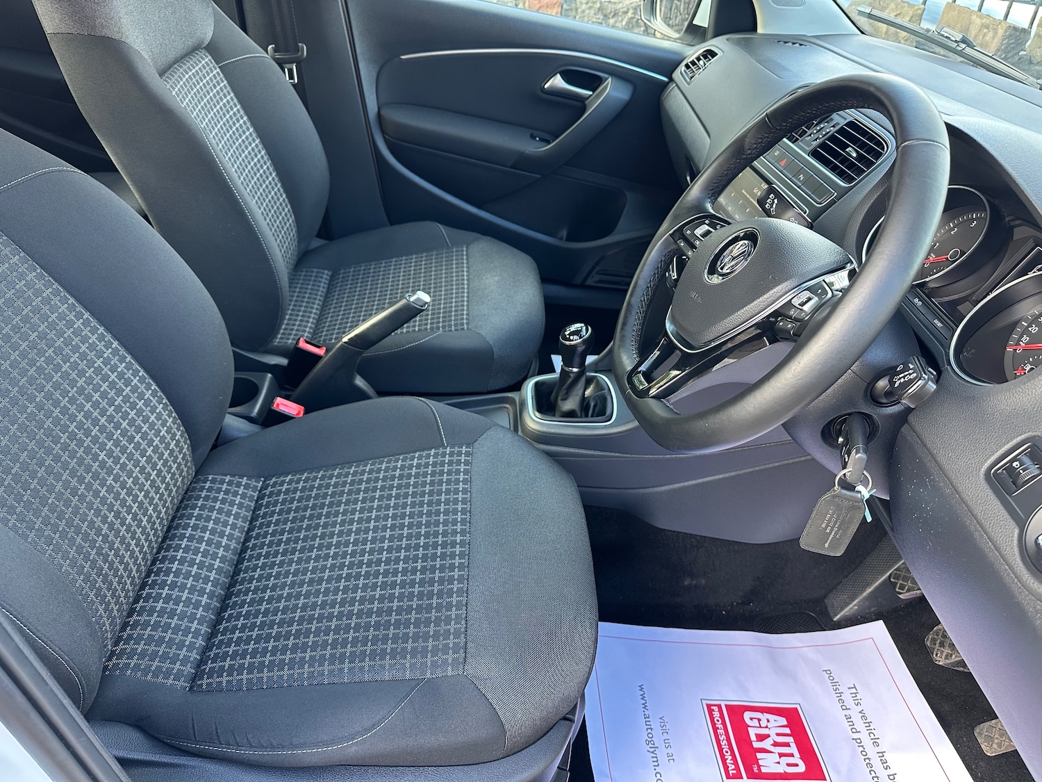 Used Volkswagen Polo 2015 for sale - 76346829: Photo 8