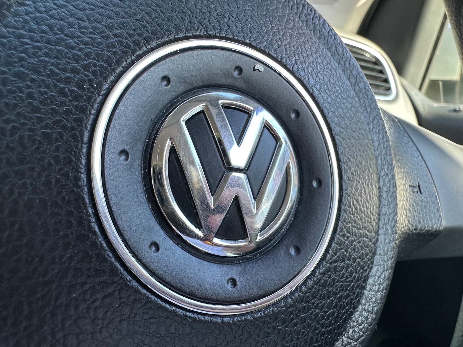 Used Volkswagen Polo 2014 for sale - 76097339: Photo 17