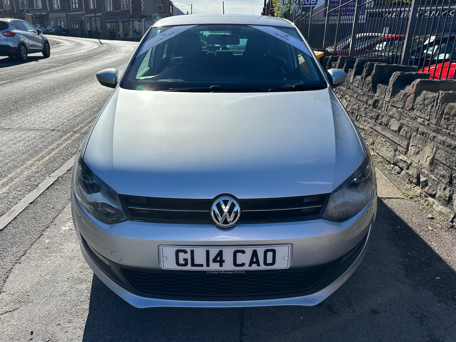 Used Volkswagen Polo 2014 for sale - 76097339: Photo 2