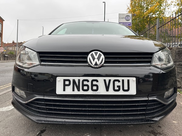 Used Volkswagen Polo 2016 for sale - 76273657: Photo 2