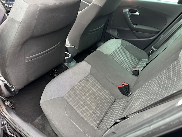 Used Volkswagen Polo 2016 for sale - 76273657: Photo 7
