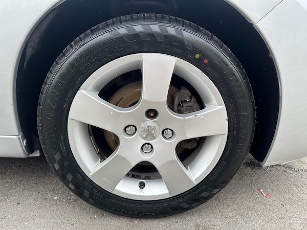 Used Peugeot 207 2012 for sale - 74461724: Photo 15
