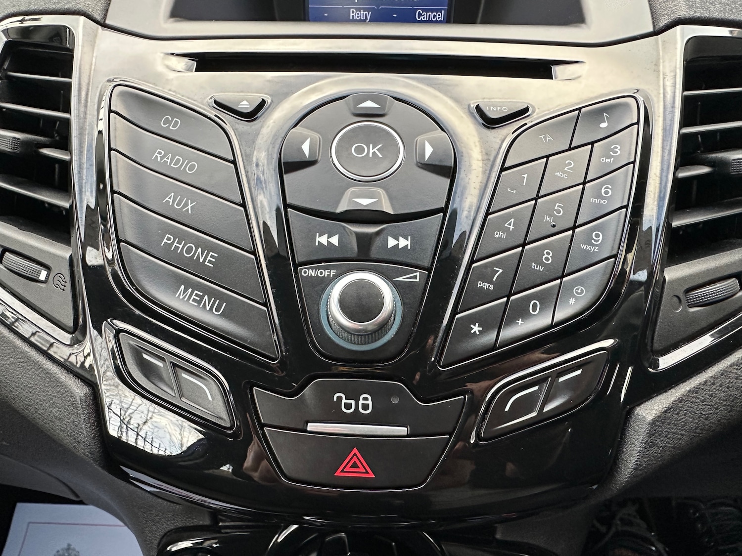 Used Ford Fiesta 2015 for sale - 77617003: Photo 19