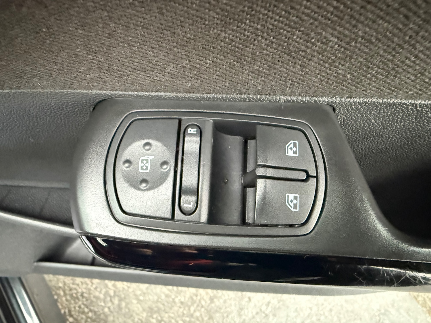 Used Vauxhall Corsa 2012 for sale - 77241487: Photo 13