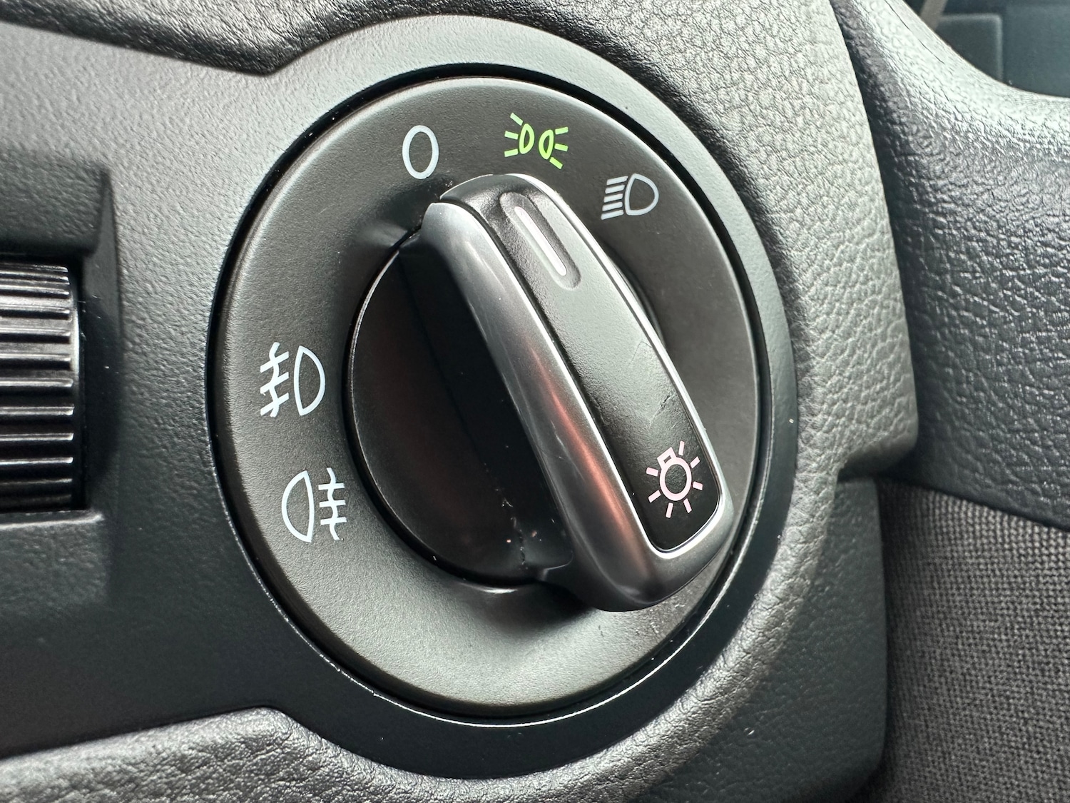 Used Volkswagen Polo 2014 for sale - 77408875: Photo 17