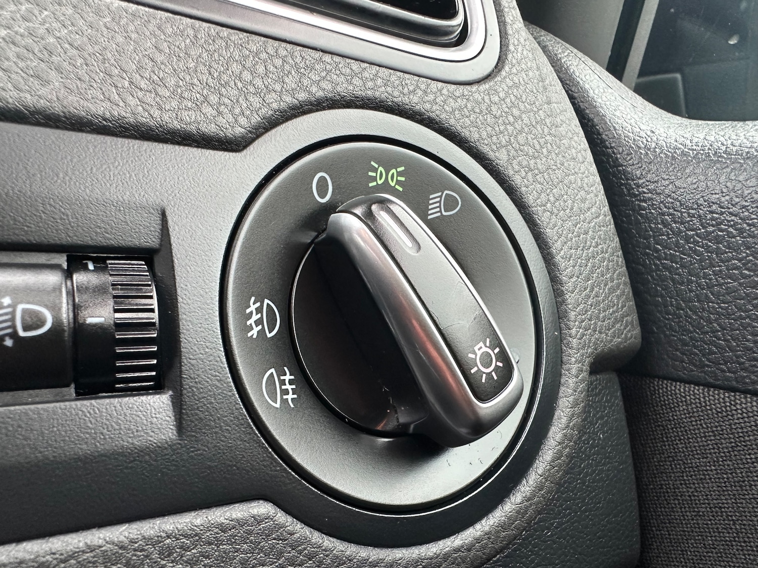 Used Volkswagen Polo 2014 for sale - 77408875: Photo 22