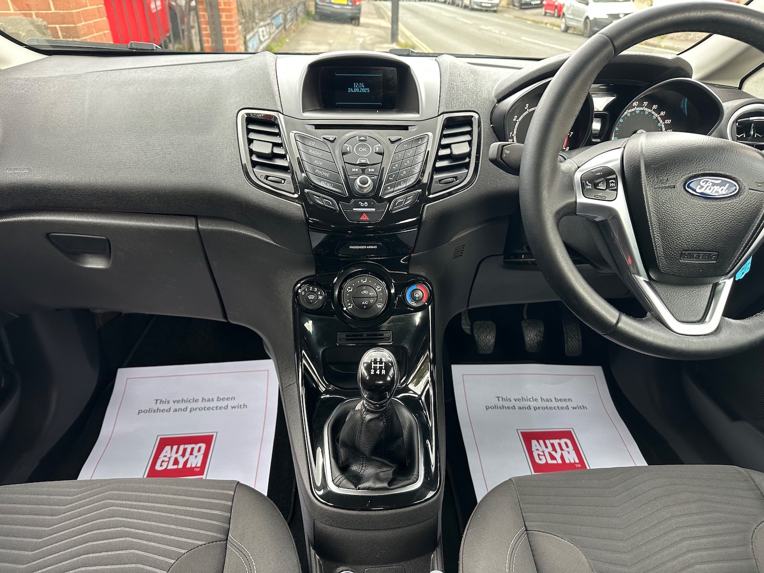 Used Ford Fiesta 2015 for sale - 75556763: Photo 14