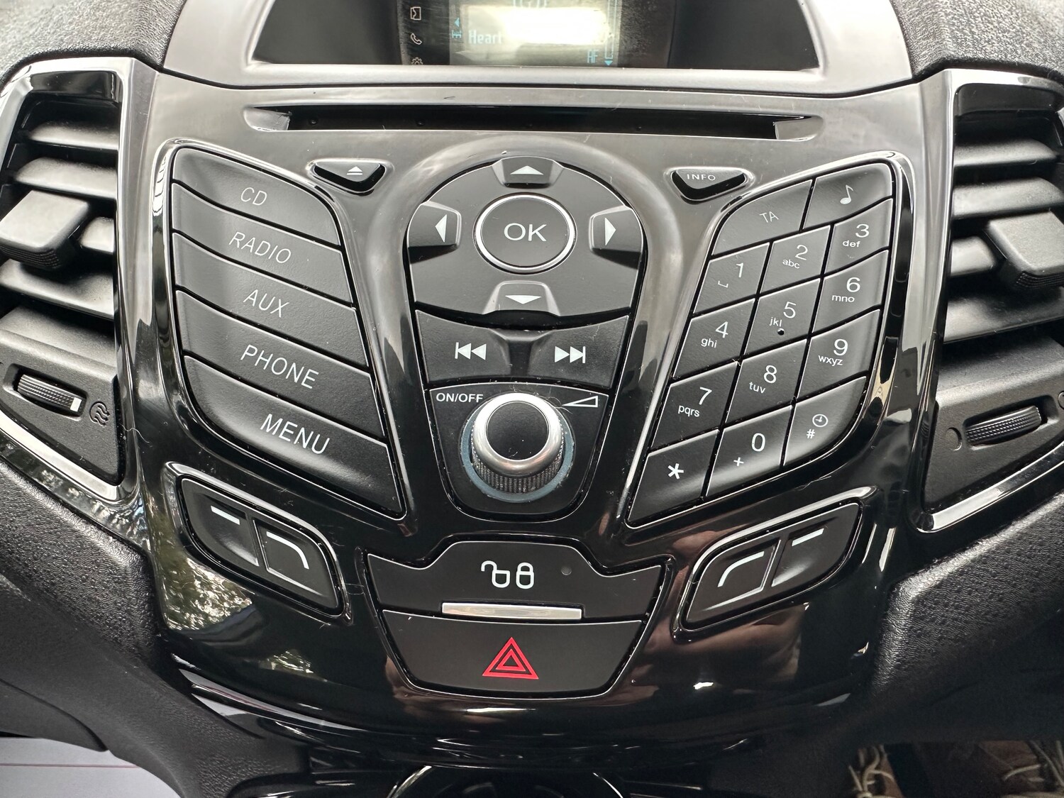 Used Ford Fiesta 2015 for sale - 75556763: Photo 18