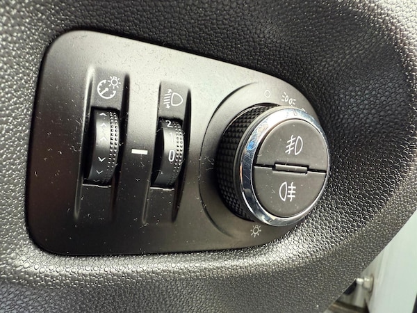 Used Vauxhall Corsa 2014 for sale - 76253156: Photo 12