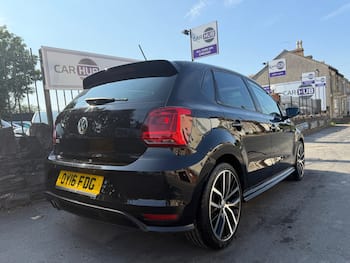 Used Volkswagen Polo 2016 for sale - 79687098: Photo