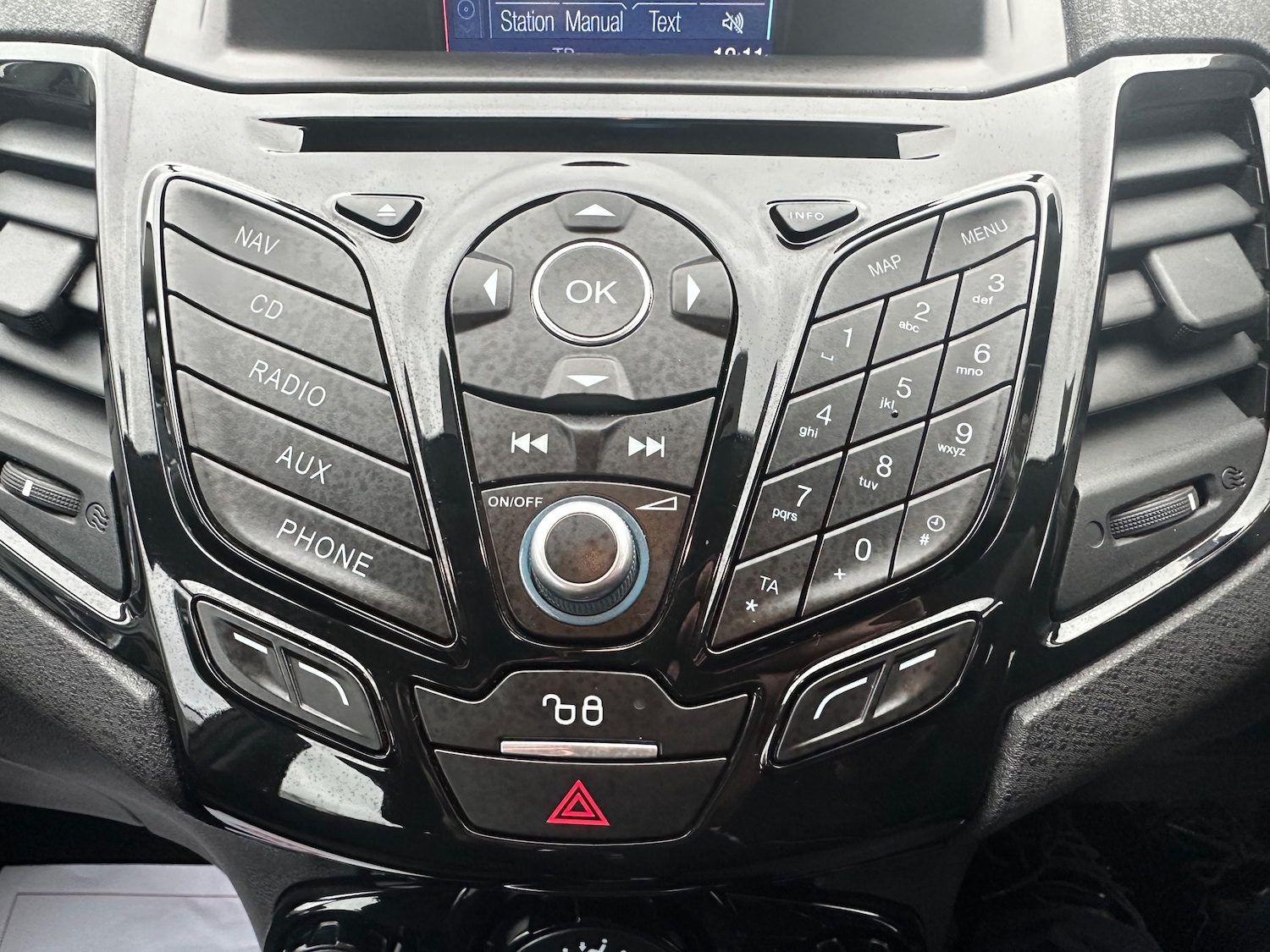 Used Ford Fiesta 2016 for sale - 77262900: Photo 12