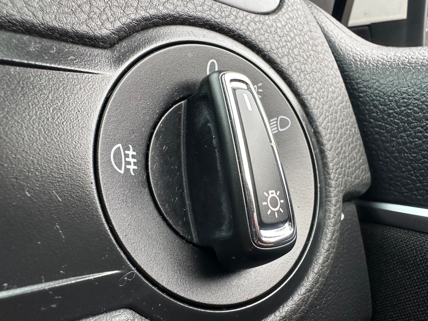 Used Volkswagen Polo 2015 for sale - 77378284: Photo 25