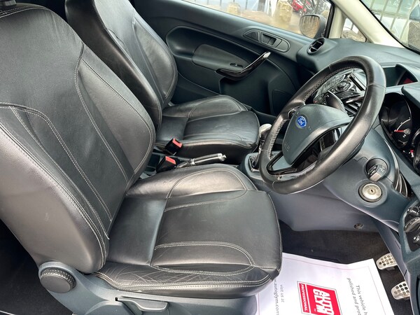 Used Ford Fiesta 2011 for sale - 75512311: Photo 5
