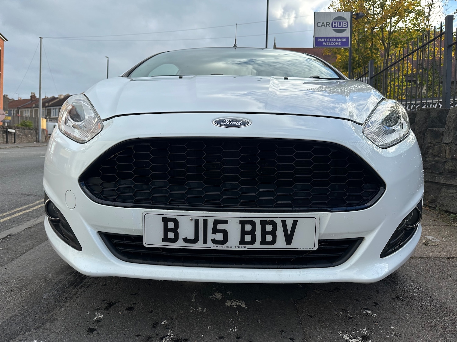 Used Ford Fiesta 2015 for sale - 76305344: Photo 2