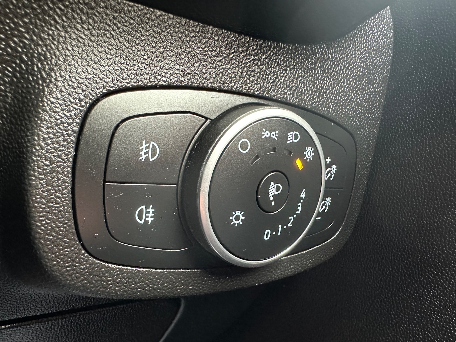 Used Ford Fiesta 2020 for sale - 76102036: Photo 27