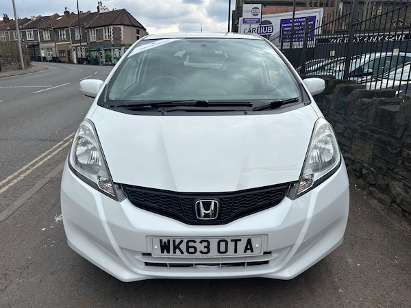 Used Honda Jazz 2013 for sale - 74461735: Photo 2