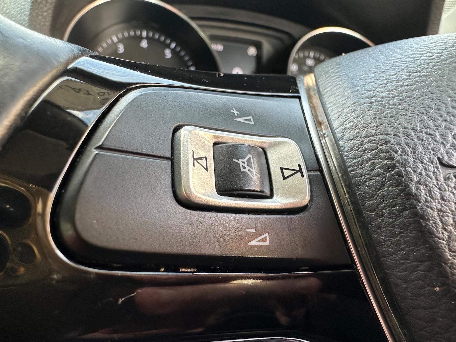 Used Volkswagen Polo 2015 for sale - 76102035: Photo 16