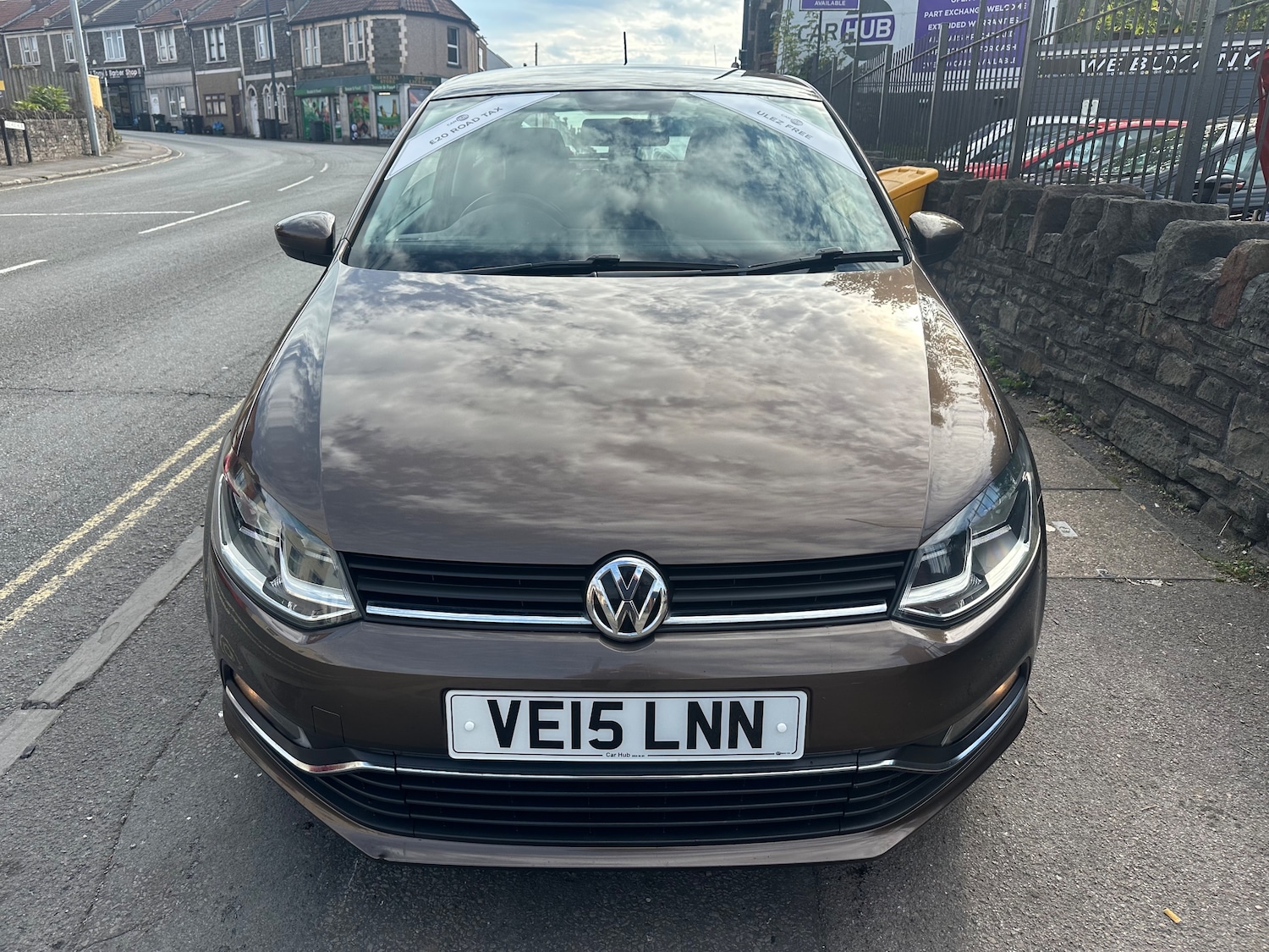 Used Volkswagen Polo 2015 for sale - 76102035: Photo 2