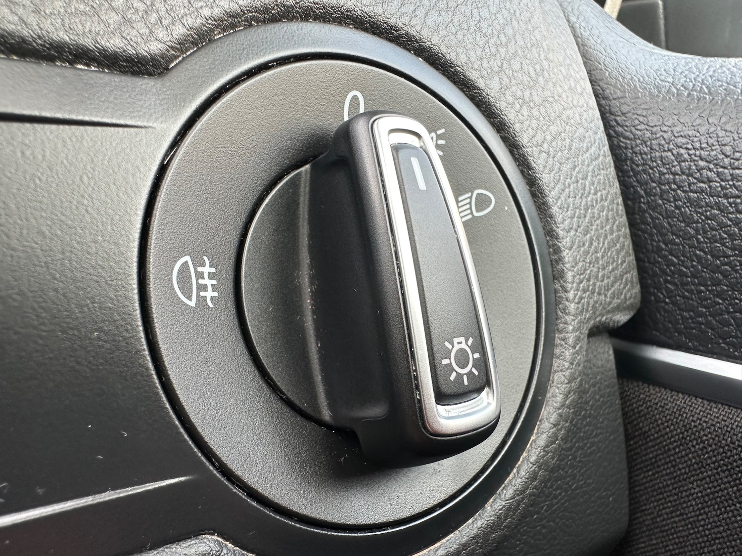 Used Volkswagen Polo 2015 for sale - 76102035: Photo 22