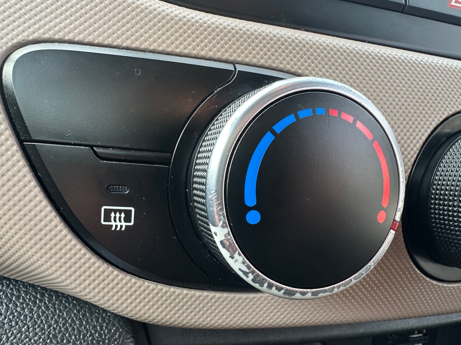 Used Hyundai i10 2015 for sale - 75761285: Photo 21