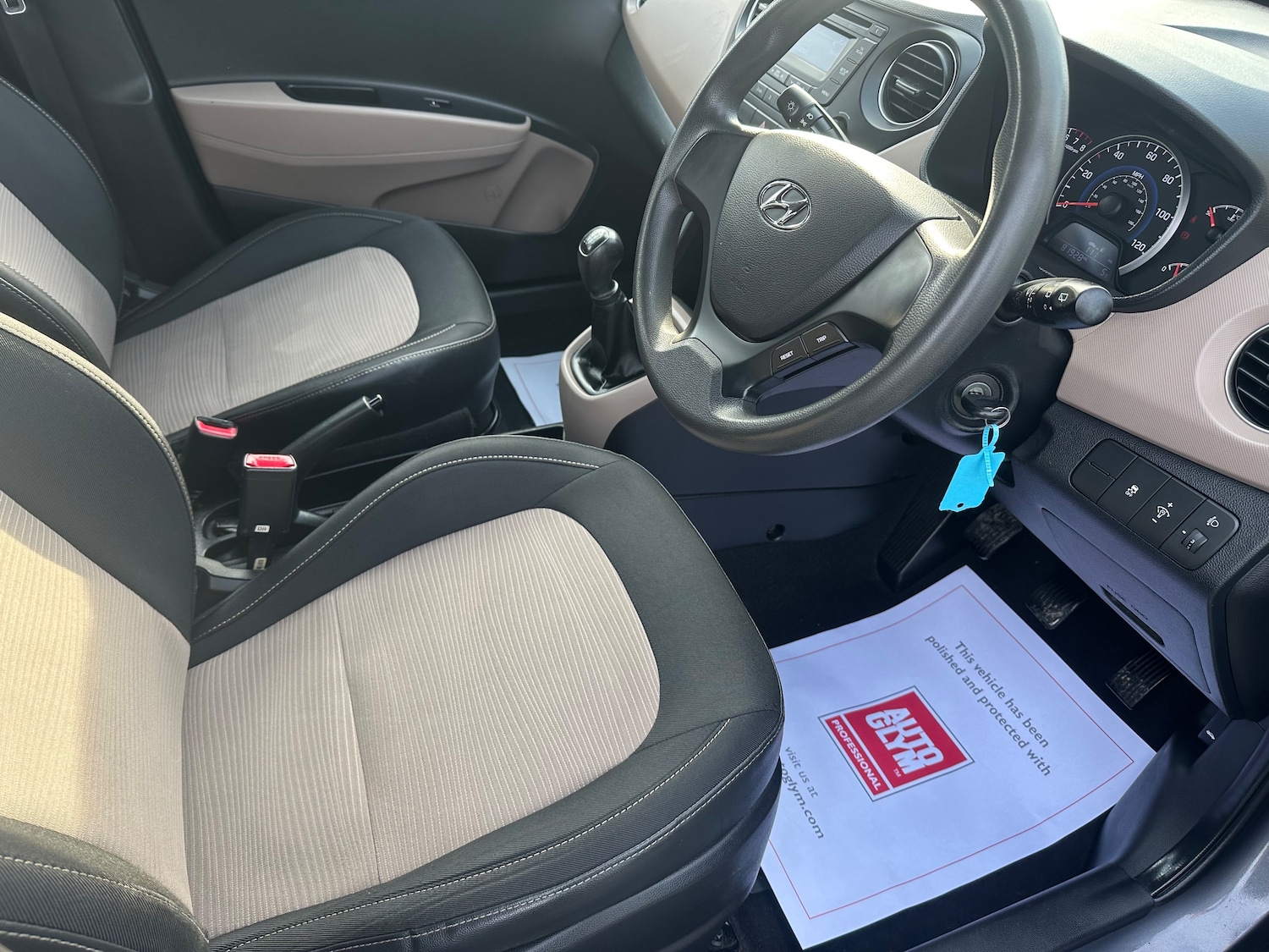 Used Hyundai i10 2015 for sale - 75761285: Photo 8