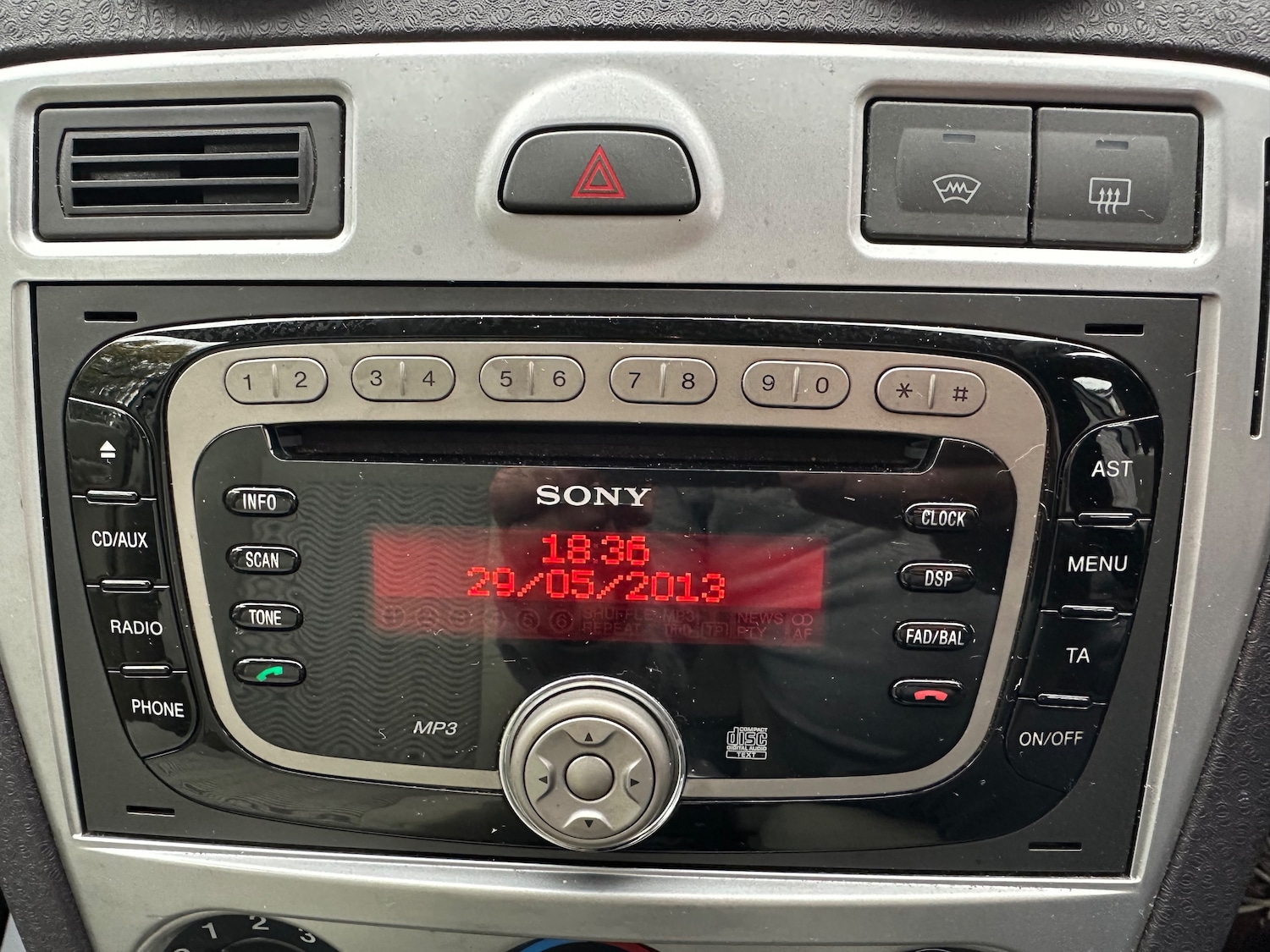 Used Ford Fusion 2011 for sale - 76232310: Photo 13