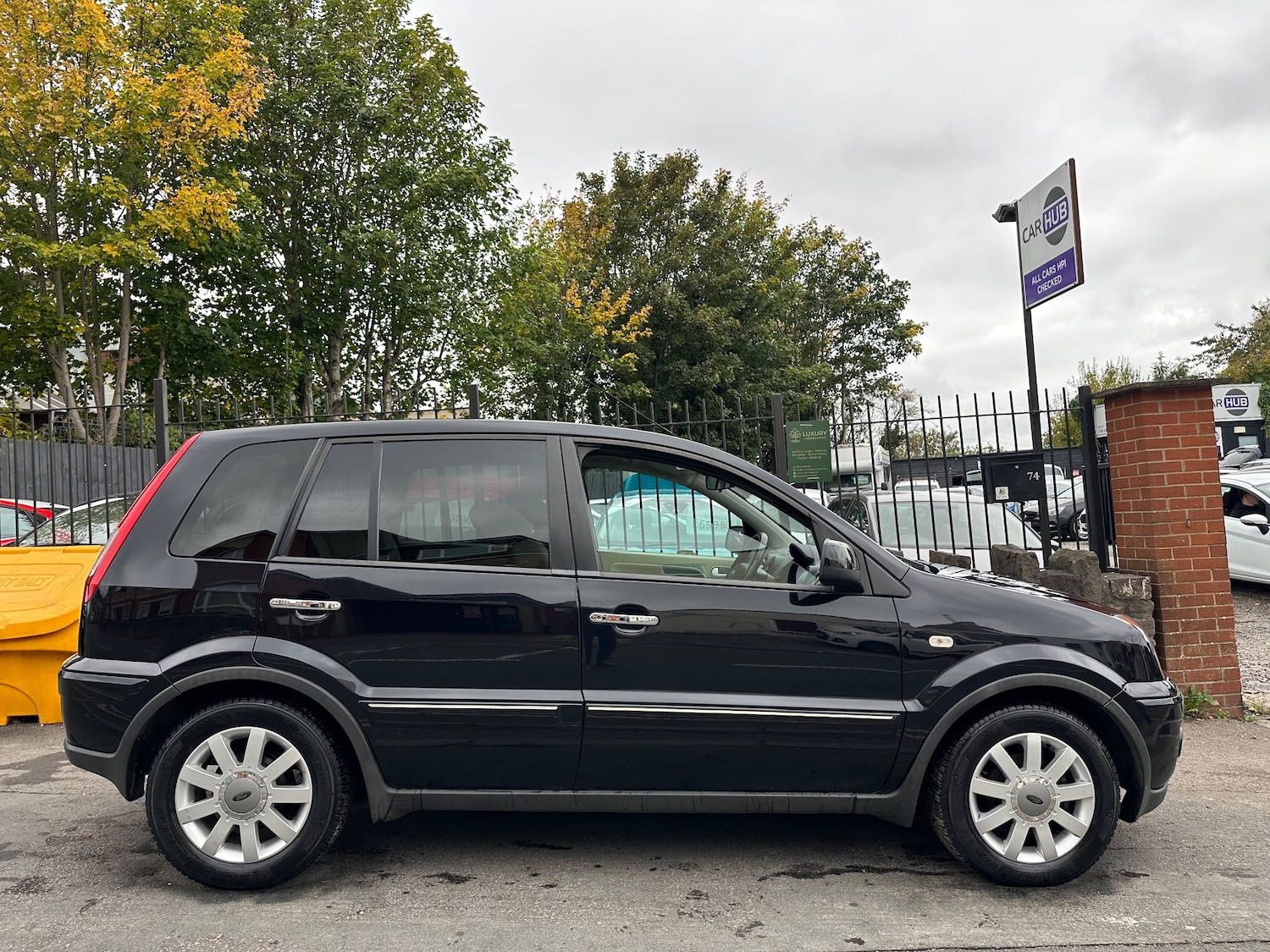 Used Ford Fusion 2011 for sale - 76232310: Photo 6