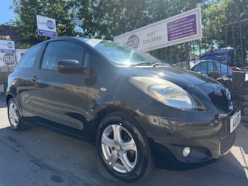 Used Toyota Yaris 2011 for sale - 79095438: Photo