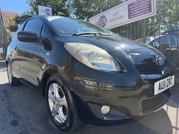 Used Toyota Yaris 2011 for sale - 79095438: Photo