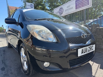 Used Toyota Yaris 2011 for sale - 79095438: Photo