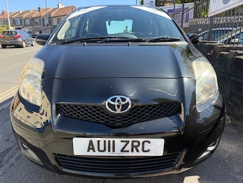 Used Toyota Yaris 2011 for sale - 79095438: Photo